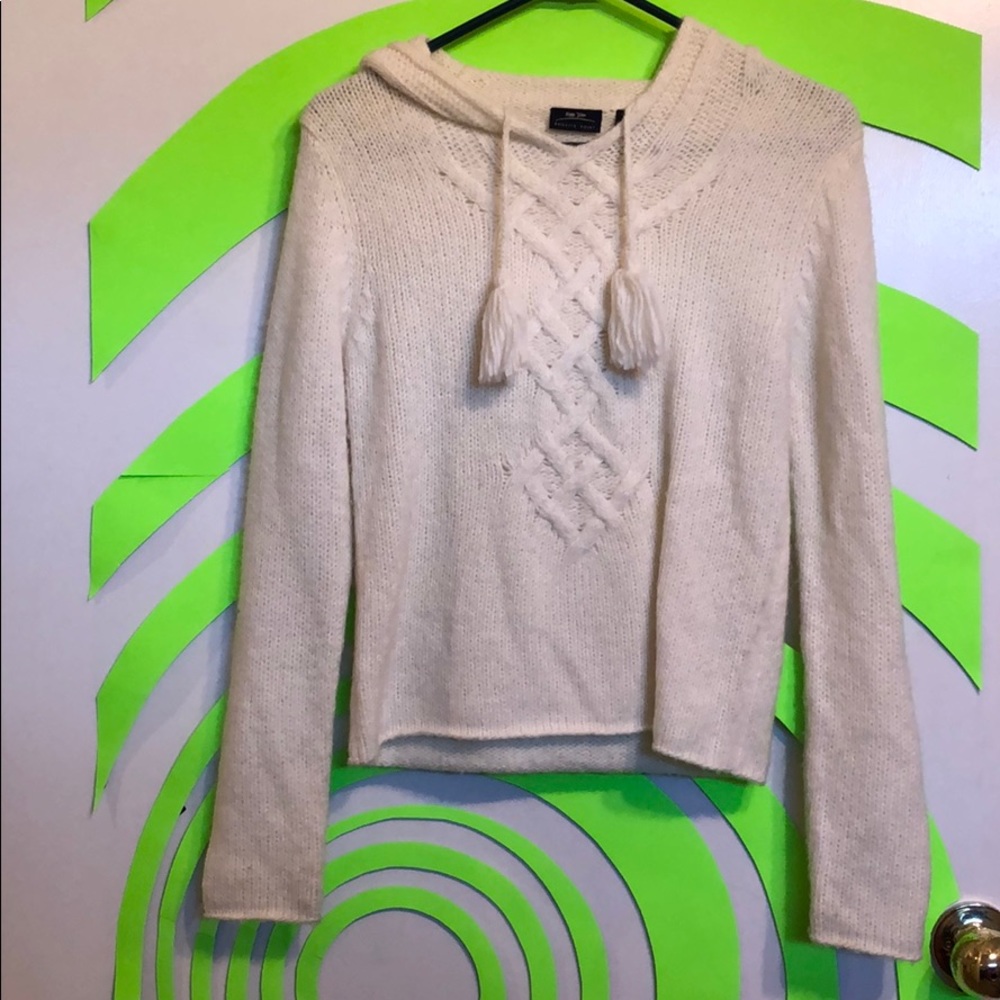 White knit sweater
